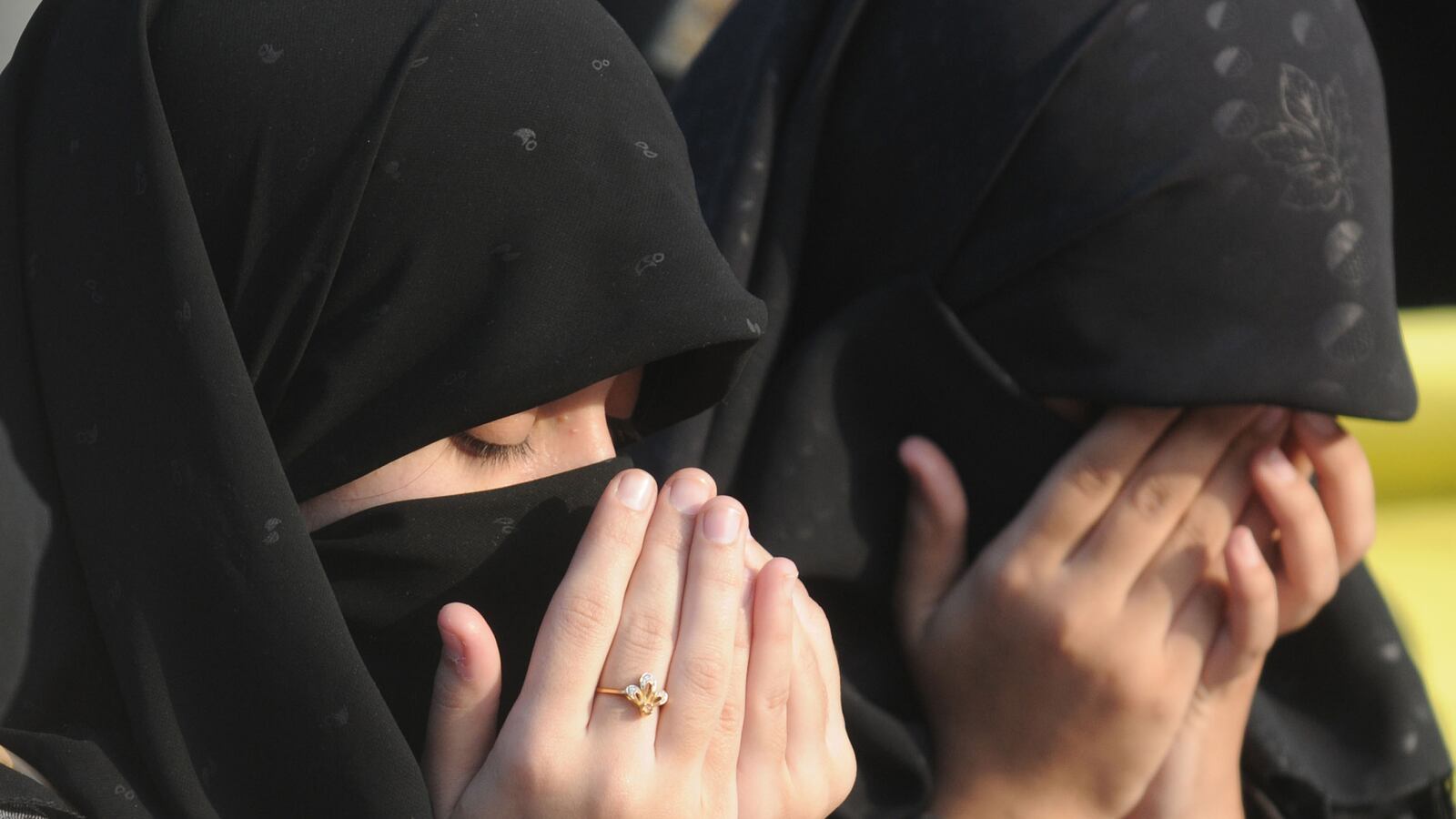 cheats/2014/10/16/pakistan-upholds-blasphemy-death-penalty/141015-pakistan-death-penalty-cheat_tyg7mp