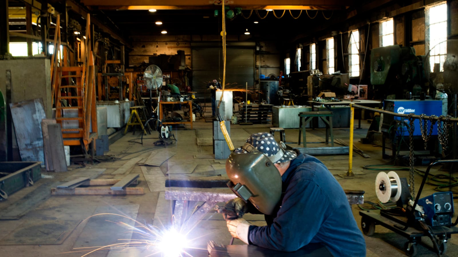 articles/2012/09/04/slowdown-what-s-wrong-with-the-real-economy/manufacturing-construction-slowdown-klein_xteip4