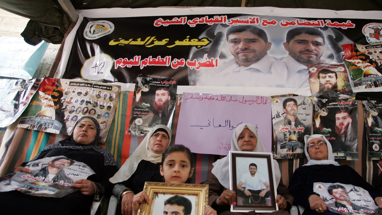 articles/2012/05/04/habeas-corpus-for-palestinians/protest-administrative-detention-openz_djw1z1