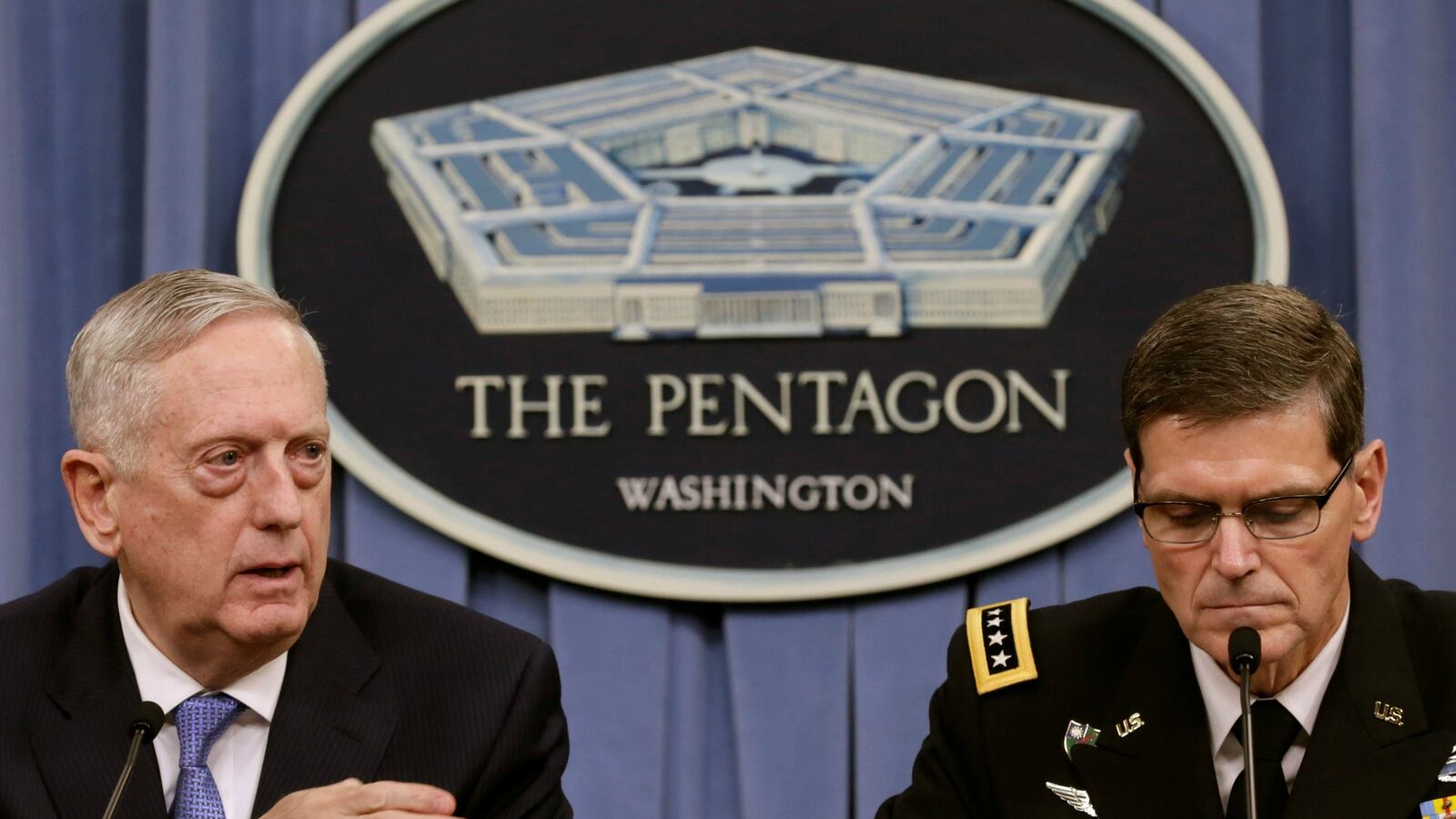 cheats/2017/04/30/pentagon-352-civilians-killed-in-u-s-fight-against-isis/170430-pentagon-isis-cheat_wnicdq