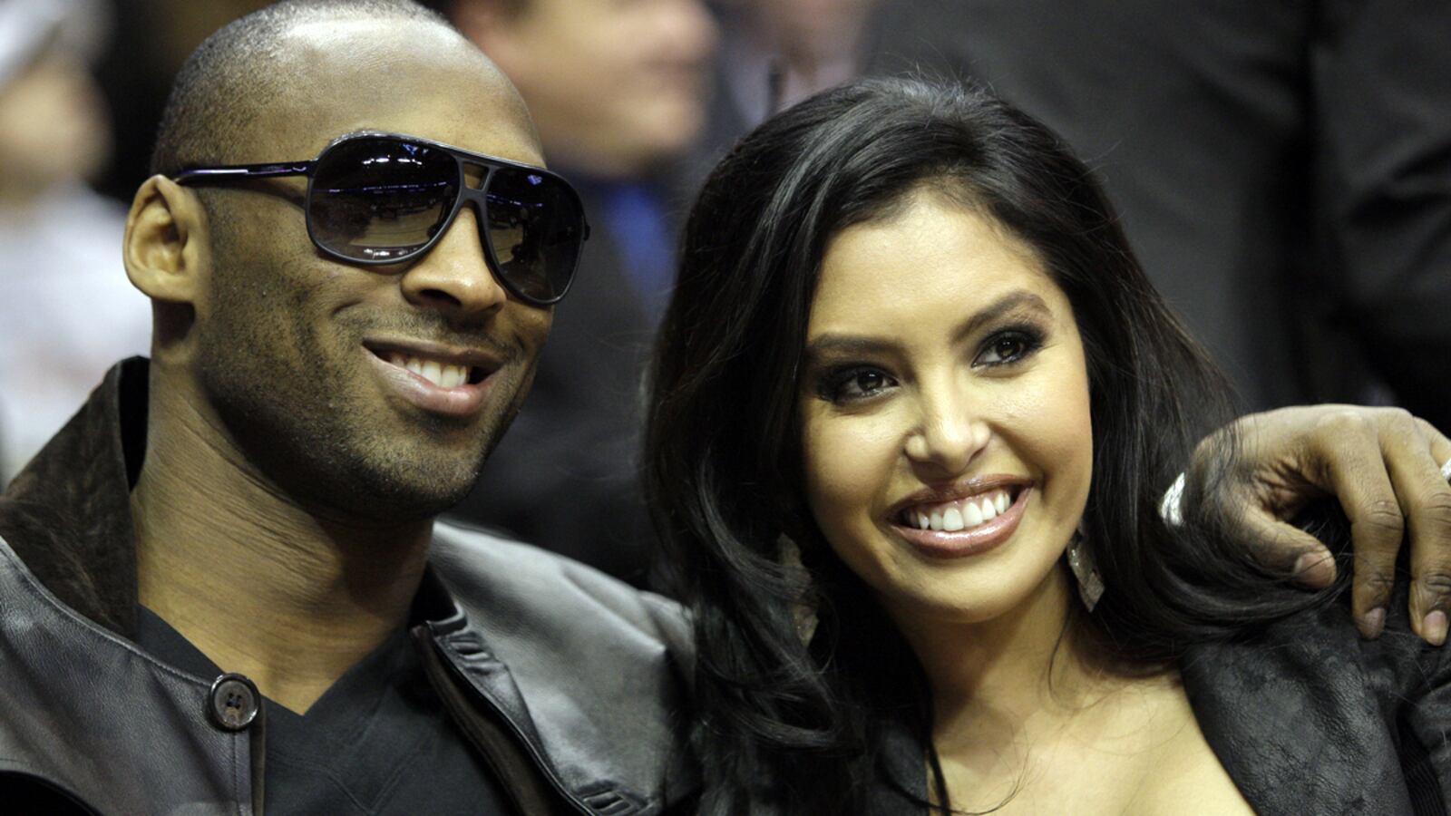 cheats/2011/12/16/kobe-bryant-s-wife-files-for-divorce/kobe-vanessa-bryant-divorce-cheat_reko6w