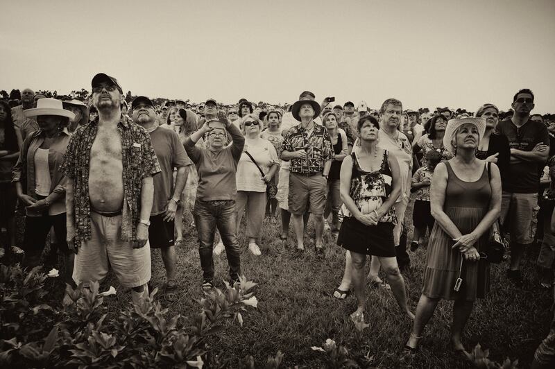galleries/2012/10/10/charles-ommanney-stumps-with-mitt-romney-in-florida-photos/mitt-romney-in-florida-charles-ommanney-photos-01_axs3sh
