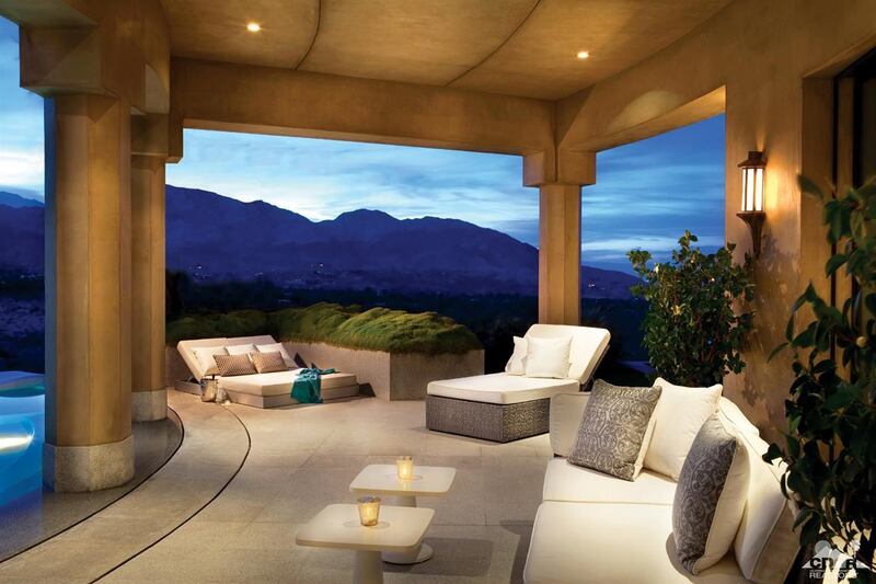 200218-omg-i-want-this-house-ca-09_mq7g4l