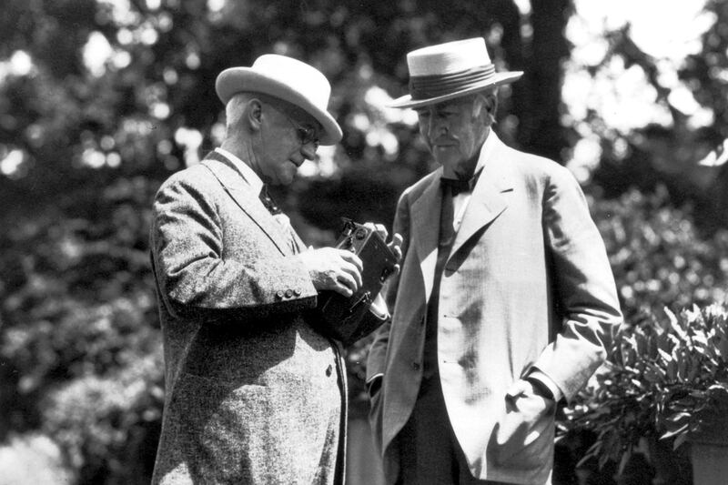 galleries/2012/01/19/the-once-great-eastman-kodak-company-in-its-glory-days-photos/kodak-history-george-eastman_jk4w0e