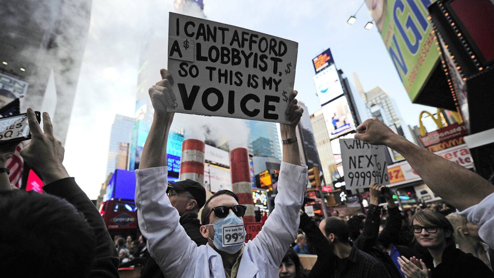 cheats/2011/10/16/wall-st-protesters-amass-war-chest/occupy-wall-street-protests-cs_ijihwu