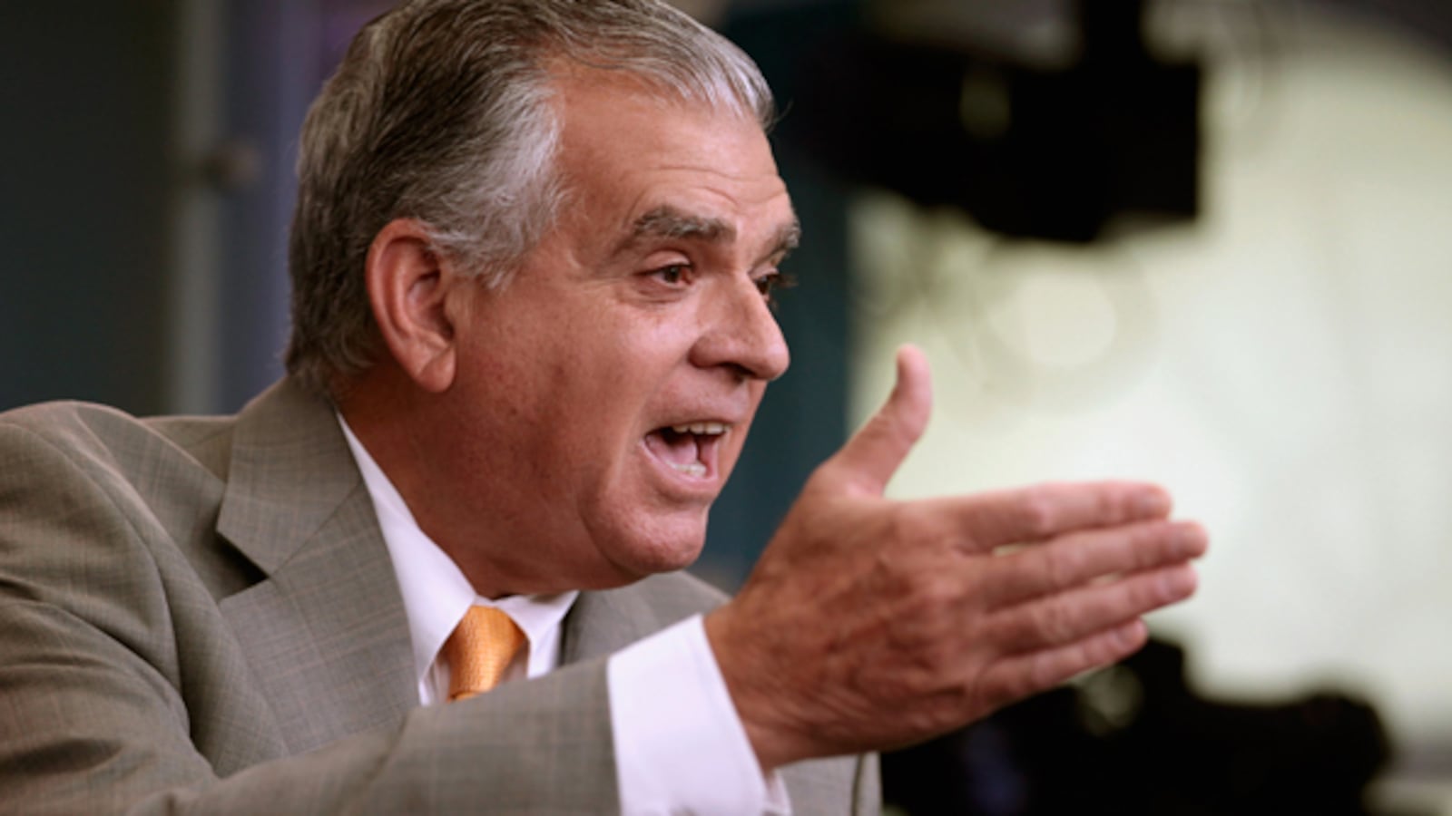 articles/2011/10/31/ray-lahood-for-gop-colleagues-obama-defeat-more-important-than-jobs/ray-lahood-clift-newsmakers_pghrd7