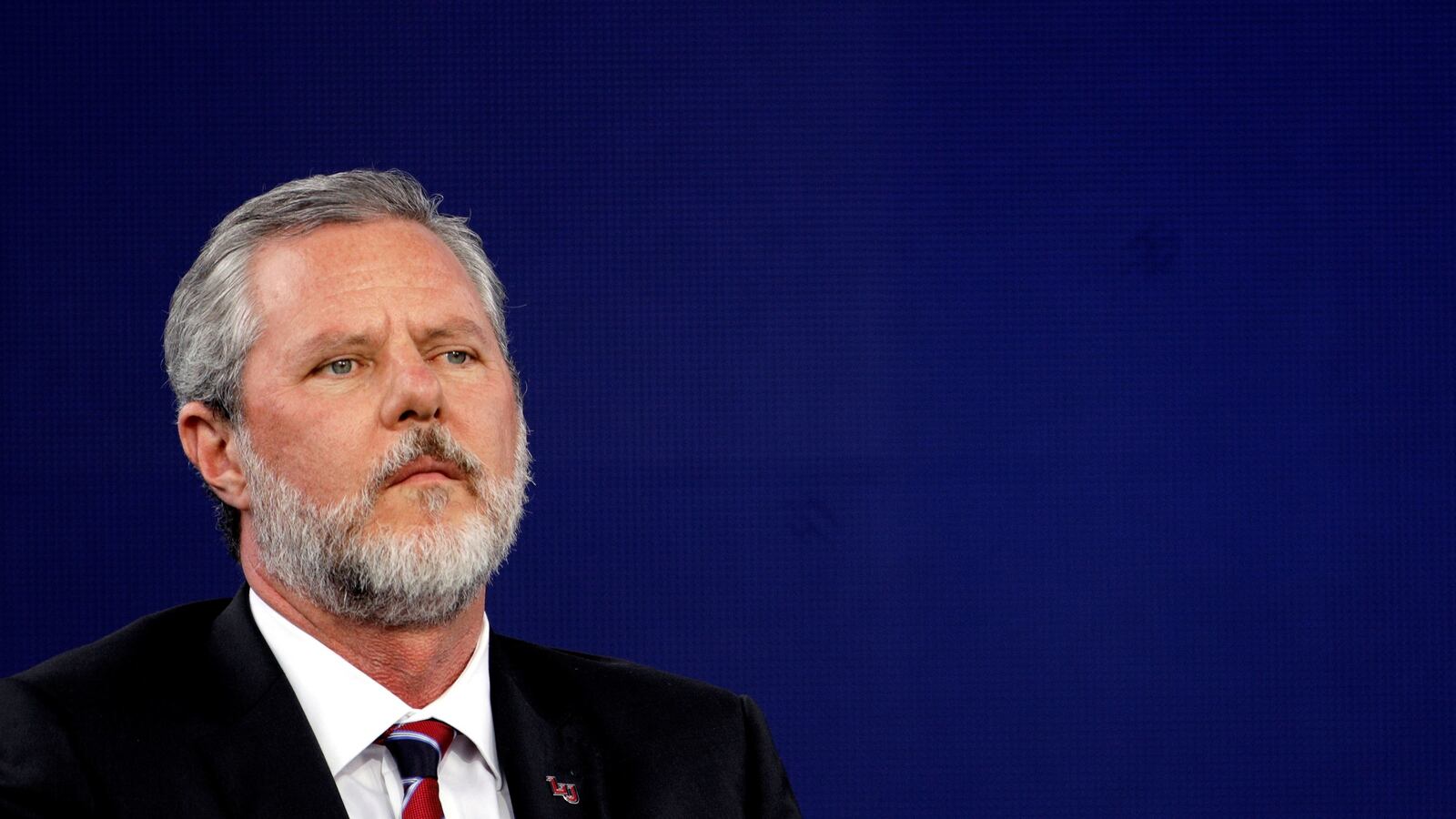 2020-08-24T221155Z_1709627974_RC2MKI94BQMX_RTRMADP_3_USA-FALWELL-RESIGNATION_ucyixn