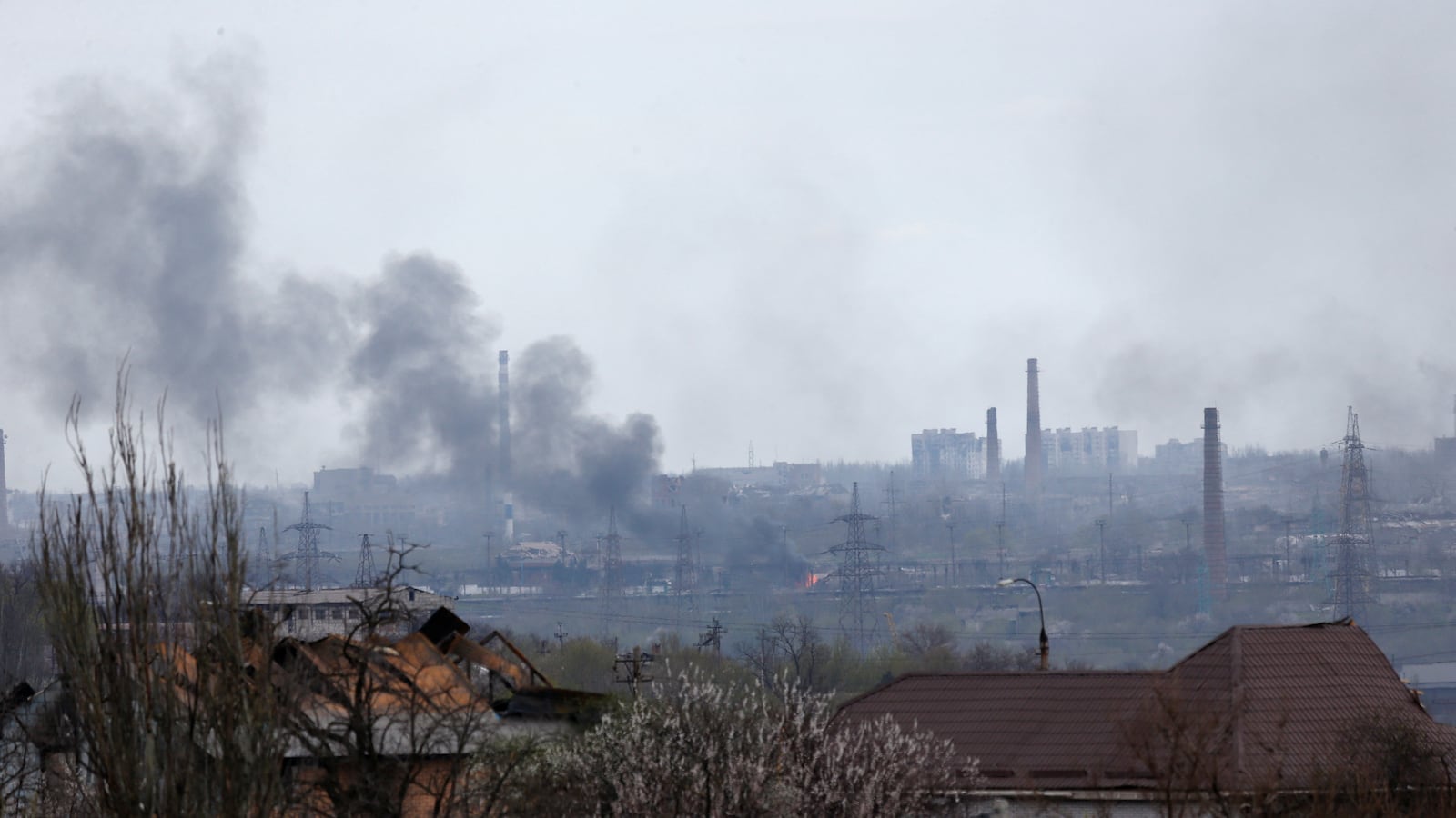 2022-04-21T174522Z_136773858_RC2PRT96Y349_RTRMADP_3_UKRAINE-CRISIS-MARIUPOL_eju0cq