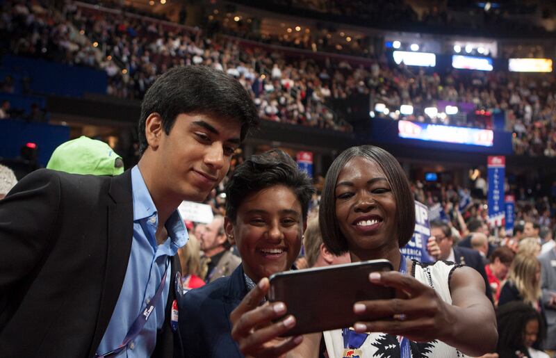 galleries/2016/07/19/scenes-from-cleveland-photos/160721-republican-convention3a_vo2scd