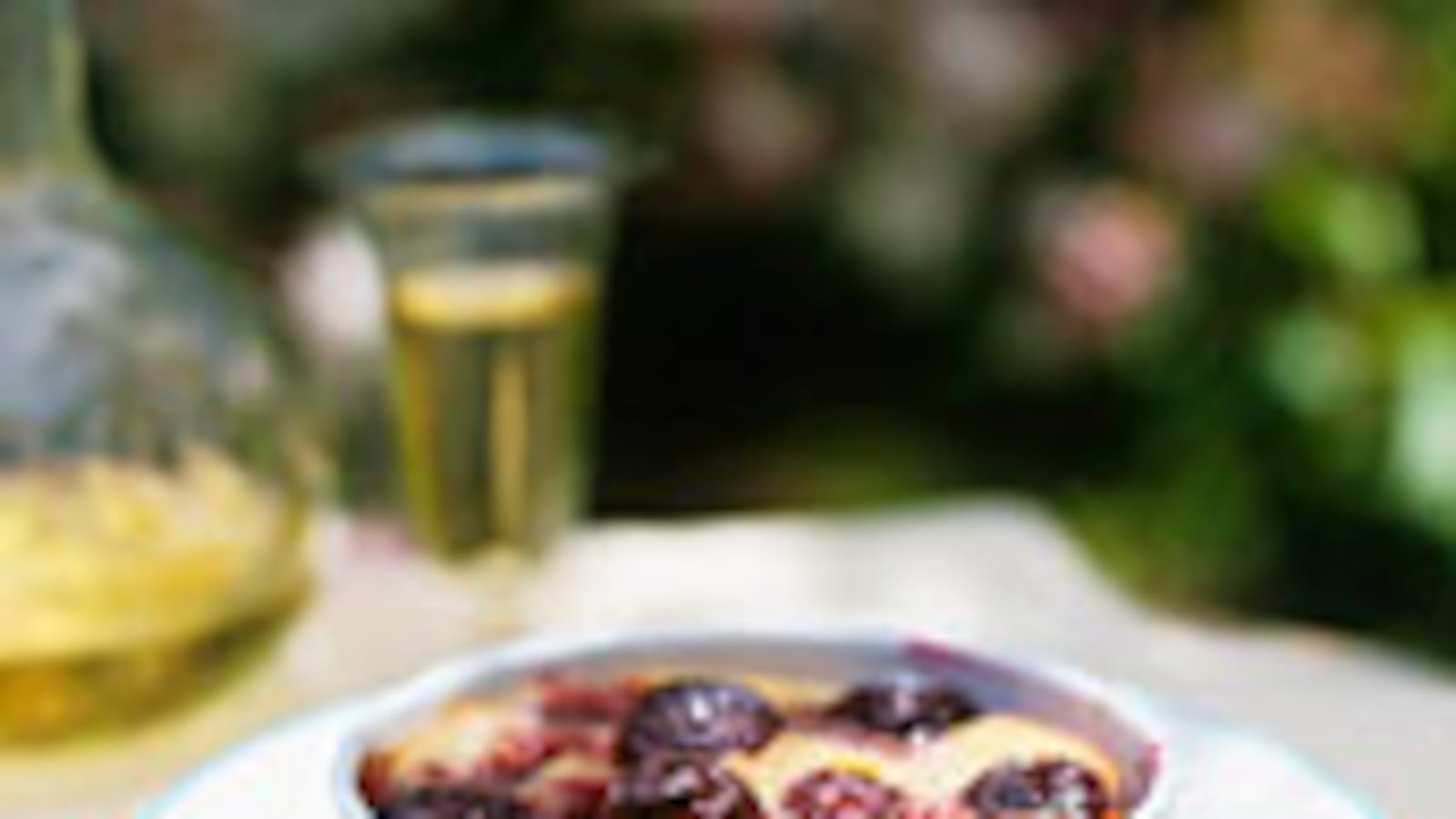 articles/2010/07/27/clafoutis-recipes-the-5-best-fruit-recipes/whitman-salkin-clafoutis_114753_fmjlkw