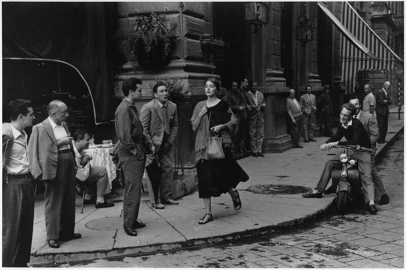 galleries/2009/06/01/photography-s-glam-gala/gordon-parks-auction-1_v4rqkl