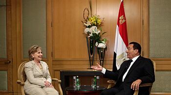 articles/2009/08/16/how-egypt-can-help-obama/riedel-obama-and-eygpt-mubarak_m17ueo