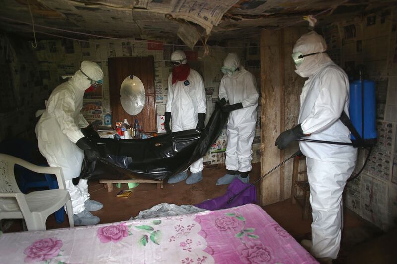 galleries/2014/08/21/violence-and-chaos-ensue-as-panic-spreads-in-liberia-photos/140821-ebola-liberia-8_hr33tr