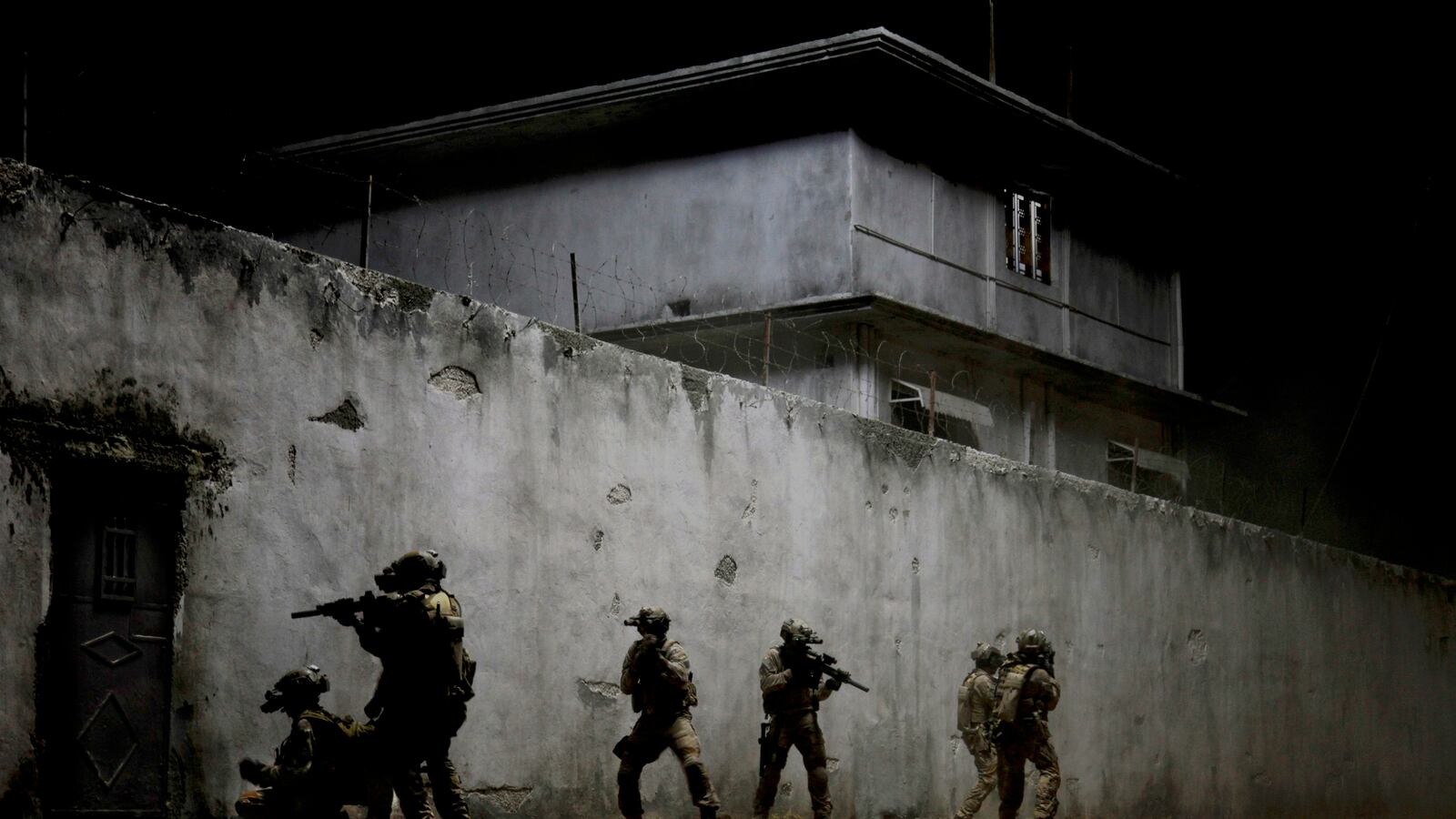 cheats/2012/12/22/cia-zero-dark-thirty-not-realistic/zero-dark-thirty-stern-tease_kmz31j