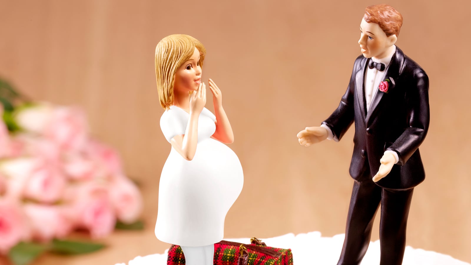 articles/2014/04/06/fringe-factor-marriage-is-for-couples-who-can-accidentally-get-pregnant/140404-dickson-fringe_jkg1vq