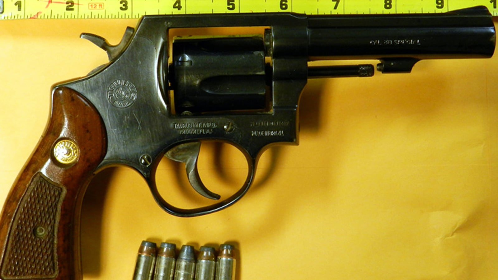 cheats/2013/05/25/tsa-finds-record-65-guns-in-carry-ons/130525-tsa-guns-cheat_vgjqse