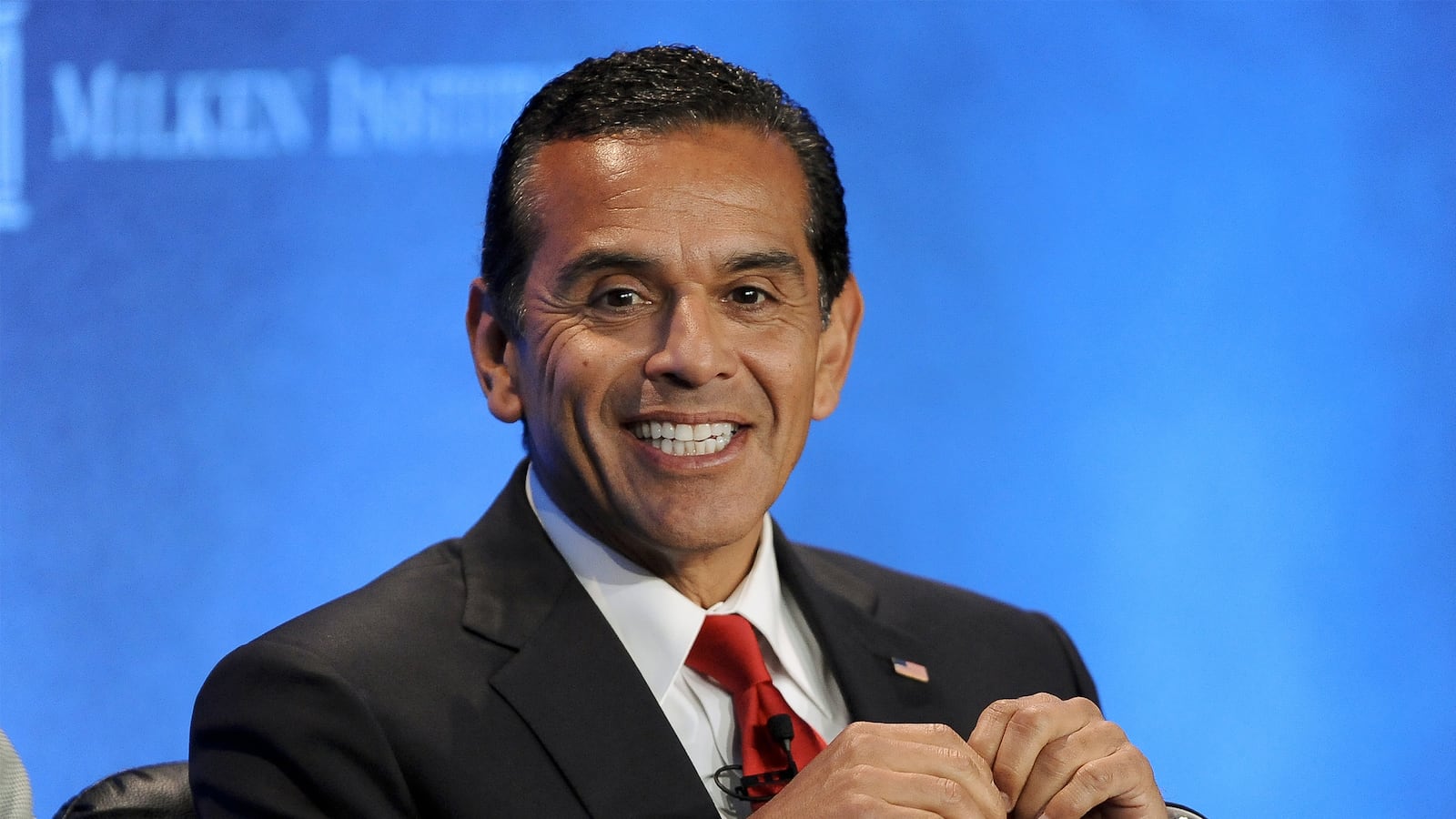 articles/2015/02/18/for-boxer-s-california-senate-seat-the-fight-is-brown-vs-black/150217-navarrette-senate-race-tease_volxlh