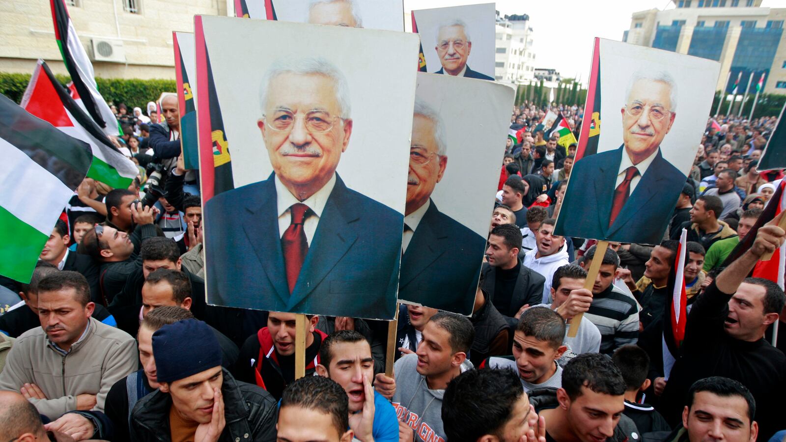 articles/2012/11/26/abbas-s-dangerous-u-n-move/abbas-un-bid-palestine-statehood-beinart-tease_ap9o1a