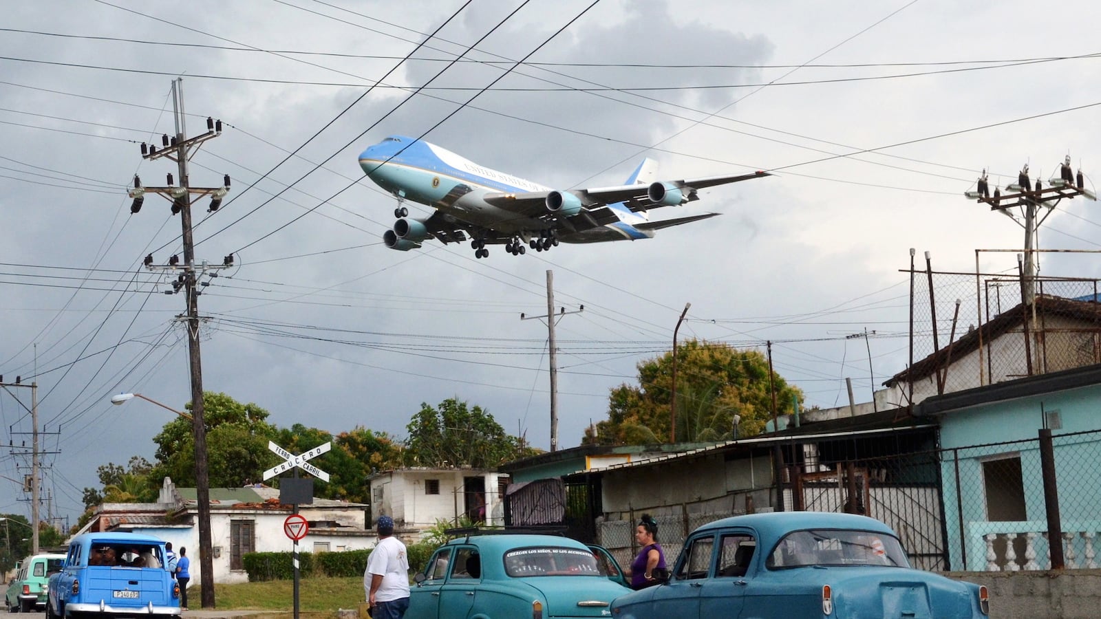 videos/2016/03/21/acs-tvs-and-tp-flood-cuban-airports/160321-Place-Cuba-airport_c645xk
