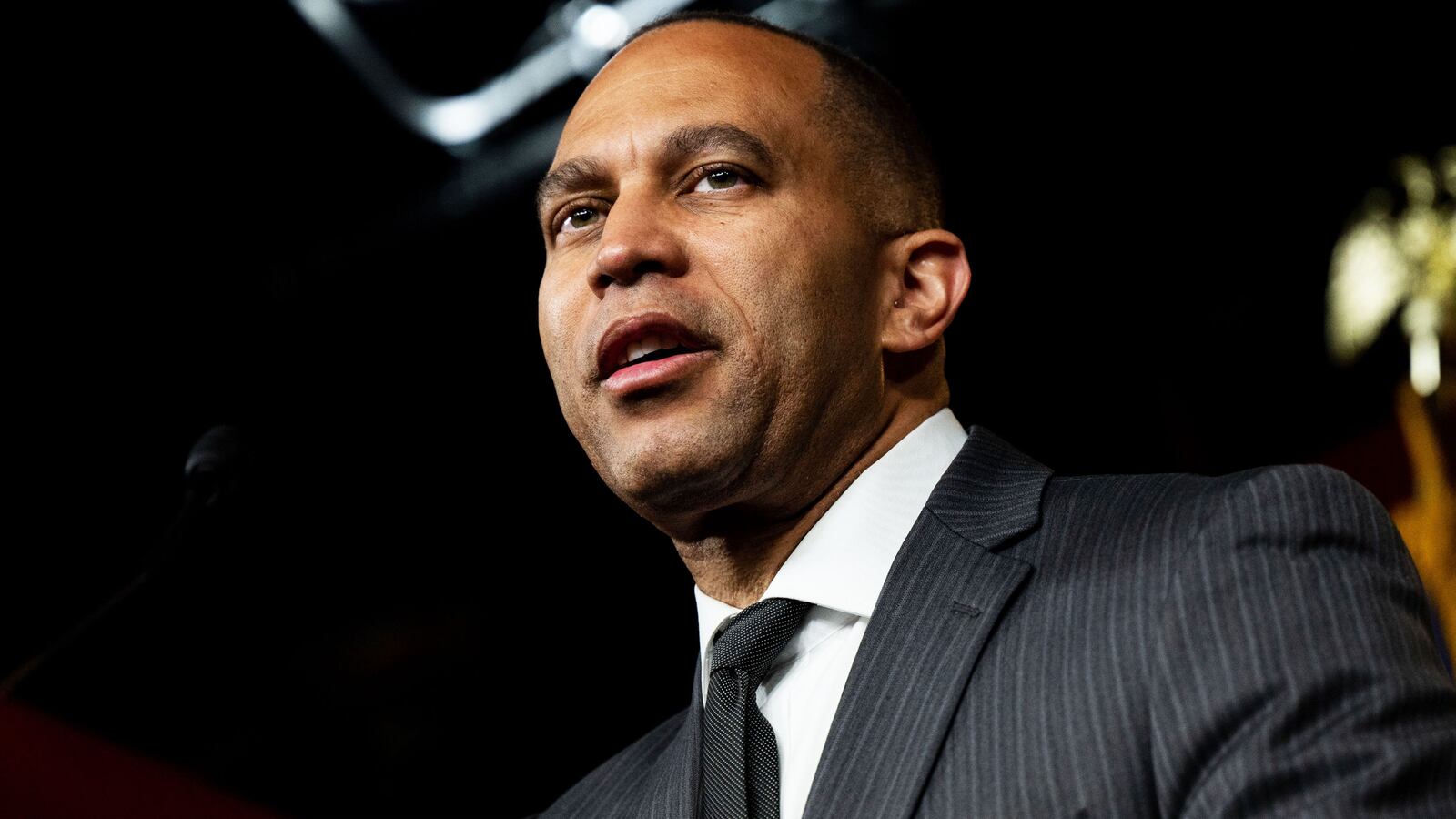 221130-Brodey-Jeffries-tease_odaqh5