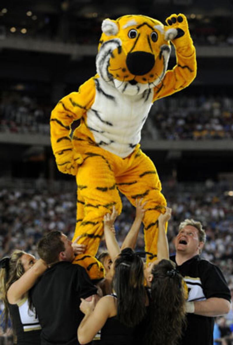 galleries/2011/03/20/die-hard-college-hoops-fans/college-basketball-fans---university-of-missouri_i31leq