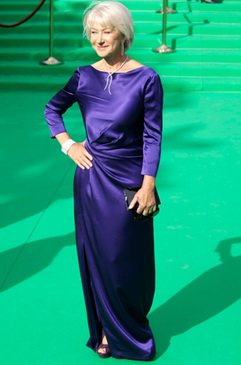 galleries/2011/08/01/sexy-at-60/sexy-at-60-helen-mirren_ykqn0i