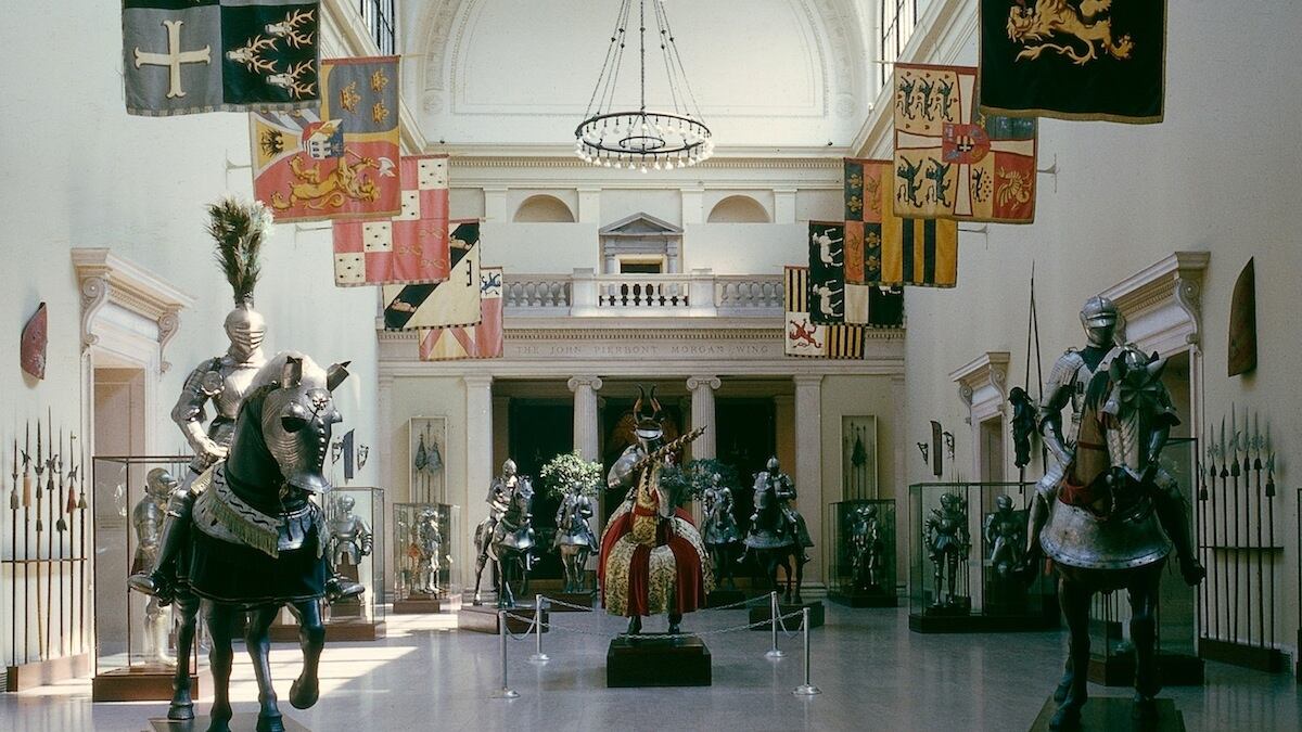 articles/2013/04/09/armor-hall-at-the-metropolitan-museum-is-the-daily-pic-by-blake-gopnik/armor-daily-pic_la0iuj