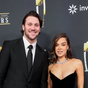 Josh Allen and Hailee Steinfeld