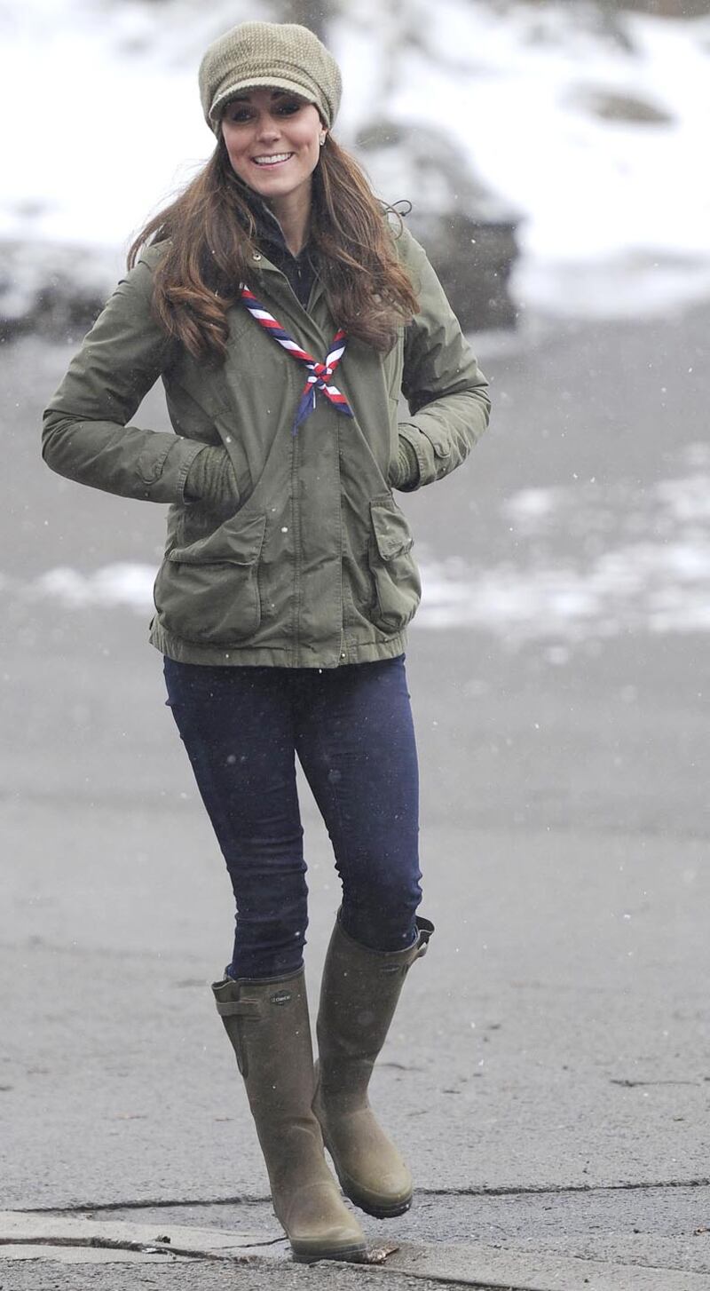 galleries/2010/12/10/kate-middleton-lookbook/130324-middleton-look-book-newsboy-cap_l6ollv