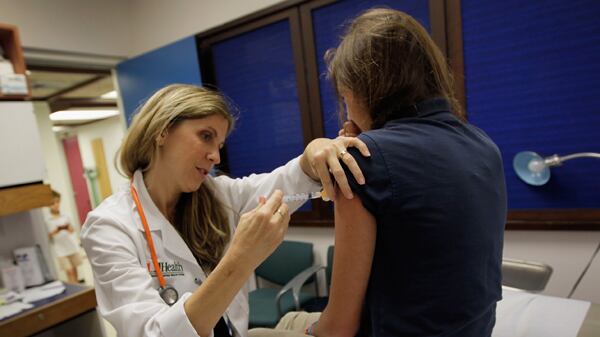 cheats/2011/10/25/cdc-boys-should-get-hpv-vaccine/hpv-vaccine-recommended-children-recieve-cs_q8m1ph