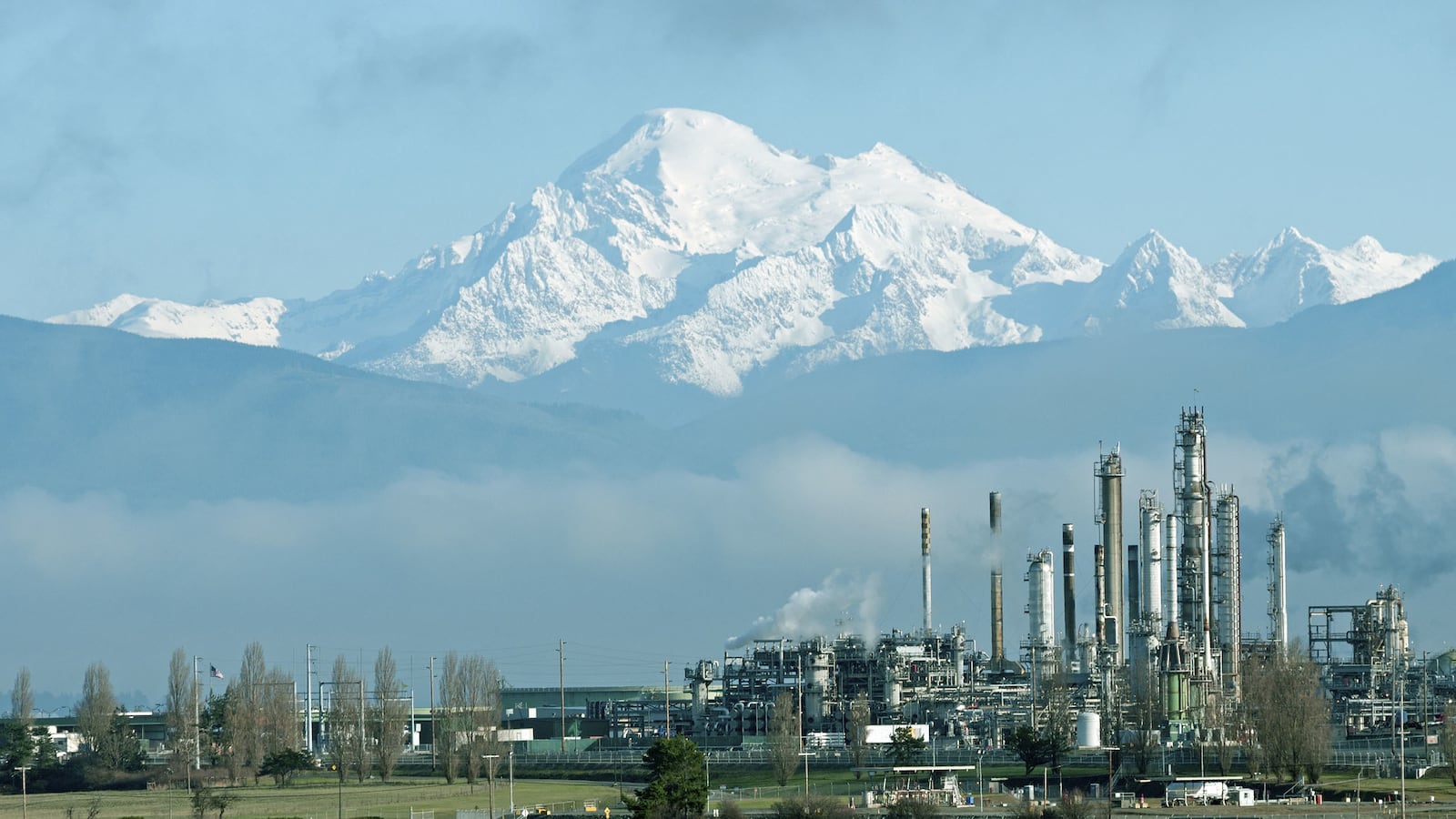 articles/2014/10/13/seattle-s-tesoro-rail-facility-was-leaking-a-flammable-oil-byproduct-into-stormwater-system/141011-conroy-water-contamination-tease_bqoefz