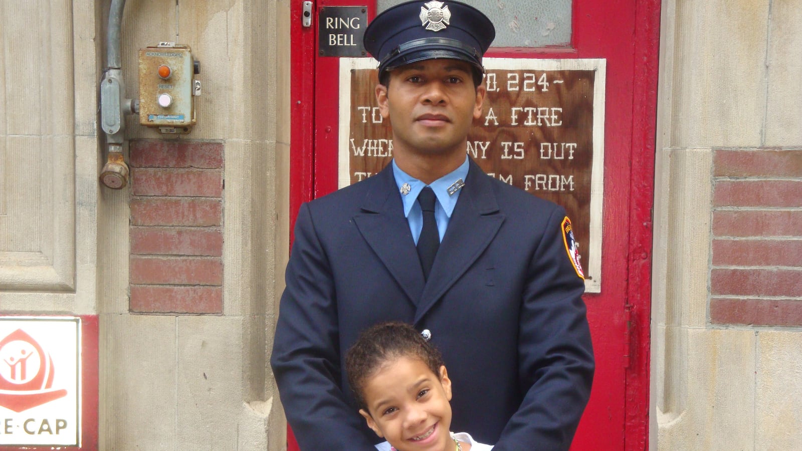 articles/2013/09/11/the-marine-and-his-cousin-the-firefighter/130911-Decaul-Fireman-Hero-Project-tease_qwhl4y