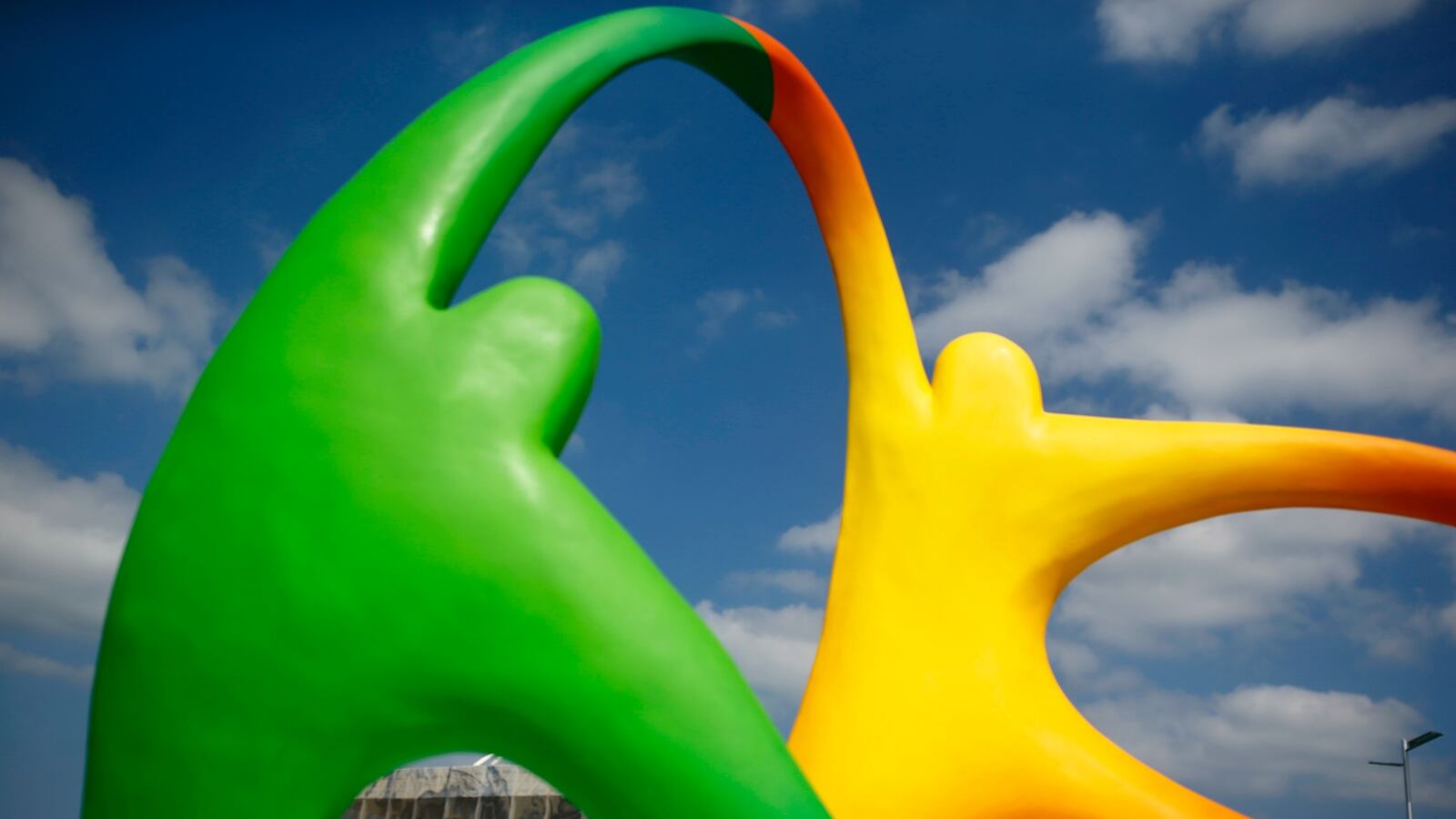 cheats/2016/08/05/russia-denies-rio-s-claim-vice-consul-killed-mugger/160805-rio-mugging-russia-cheat_p4jviy