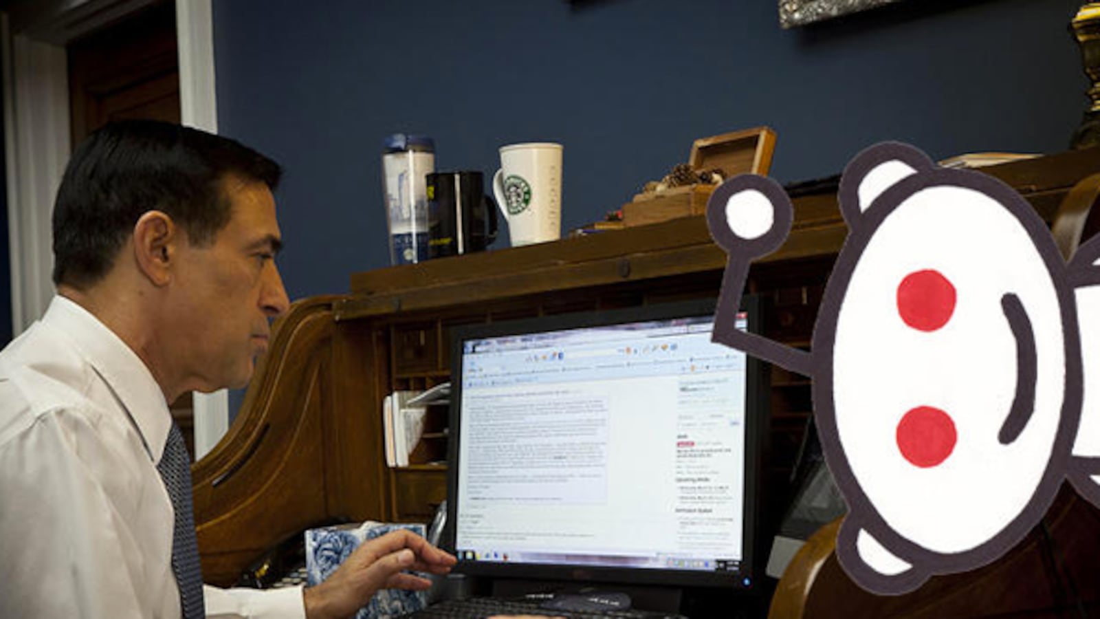 articles/2012/11/28/rep-darrell-issa-turns-to-reddit-for-internet-moratorium-bill/darrell-issa-ries-tease_djacai