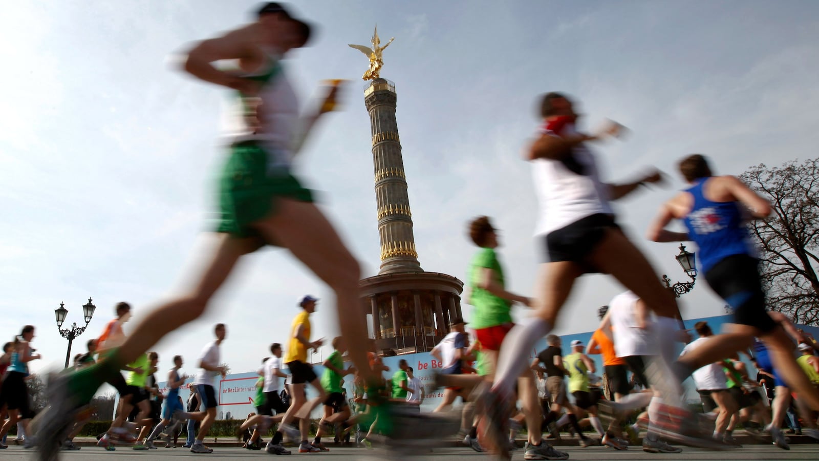 180408-berlin-marathon-attack-thwarted-cheat_sfluzh