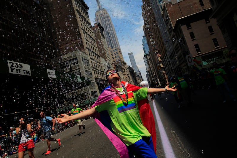 galleries/2013/06/30/celebrate-america-s-gay-pride-parades-photos/130630-pride-parade-tease_e1xnaw