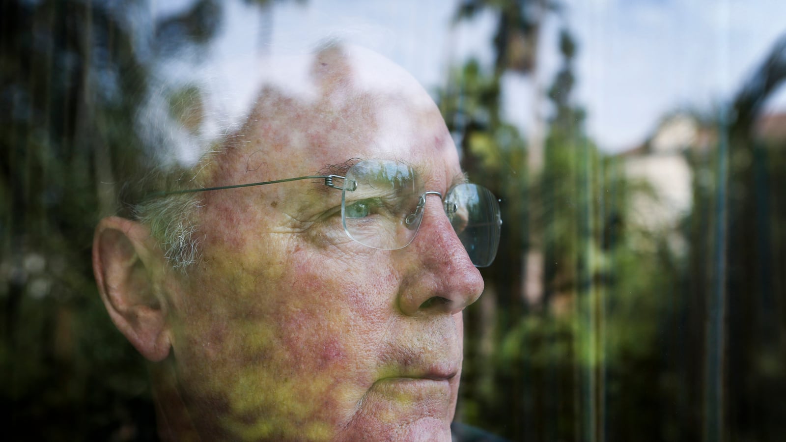 articles/2014/01/29/how-i-write-james-patterson/140128-james-patterson-how-i-write-tease_tqi2v3