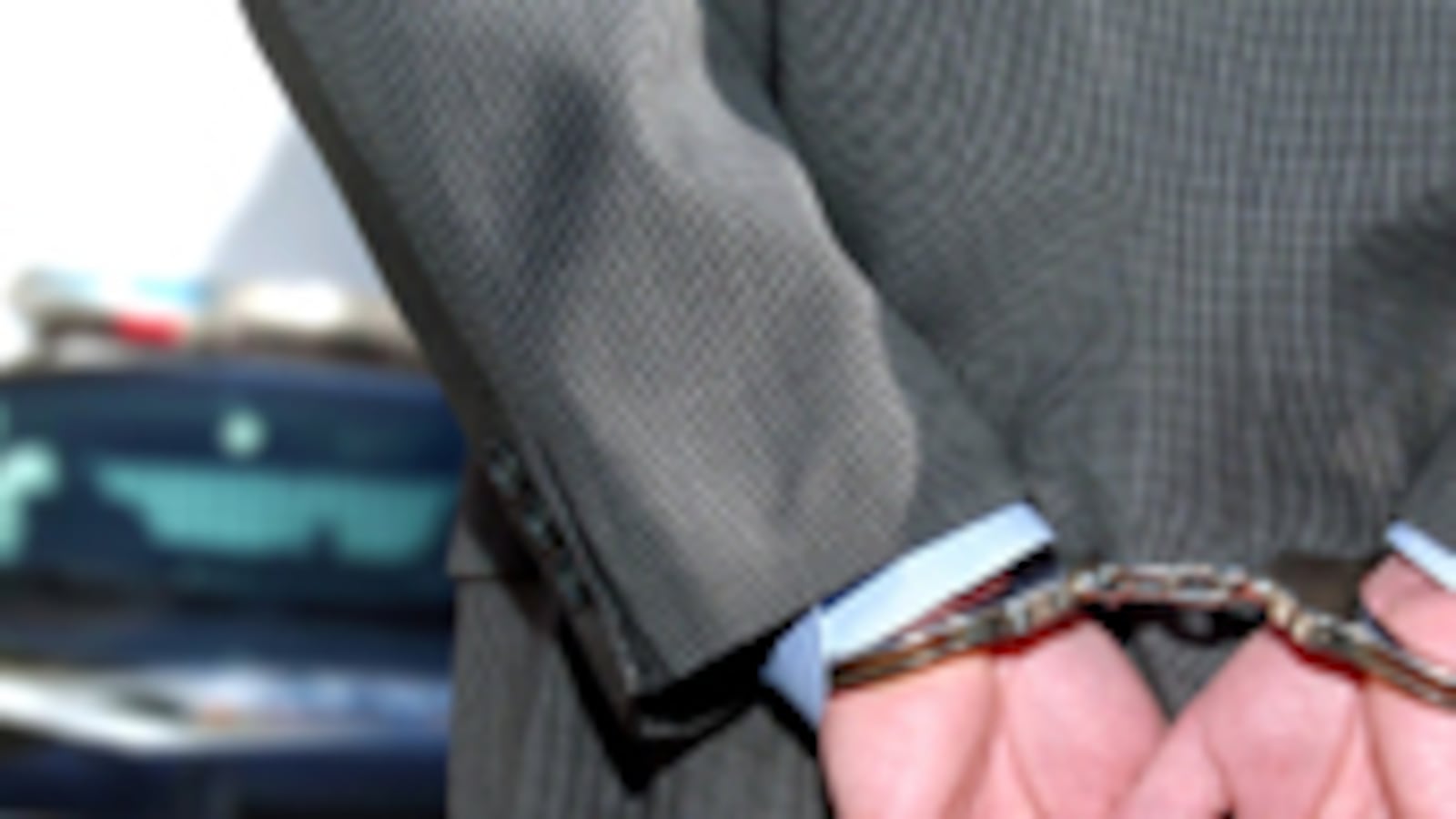 articles/2009/02/04/cops-vs-al-qaeda/book-page---dickey-police-arrest_12716_llfzw6