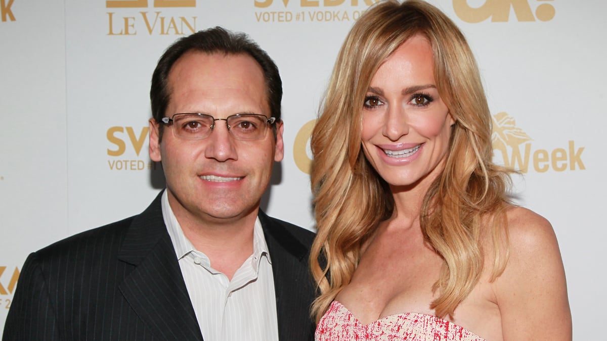 articles/2011/08/16/taylor-and-russell-armstrong-the-real-housewives-of-beverly-hills-suicide/real-housewives-russell-armstrong-commits-suicide-cheat_naeqhy