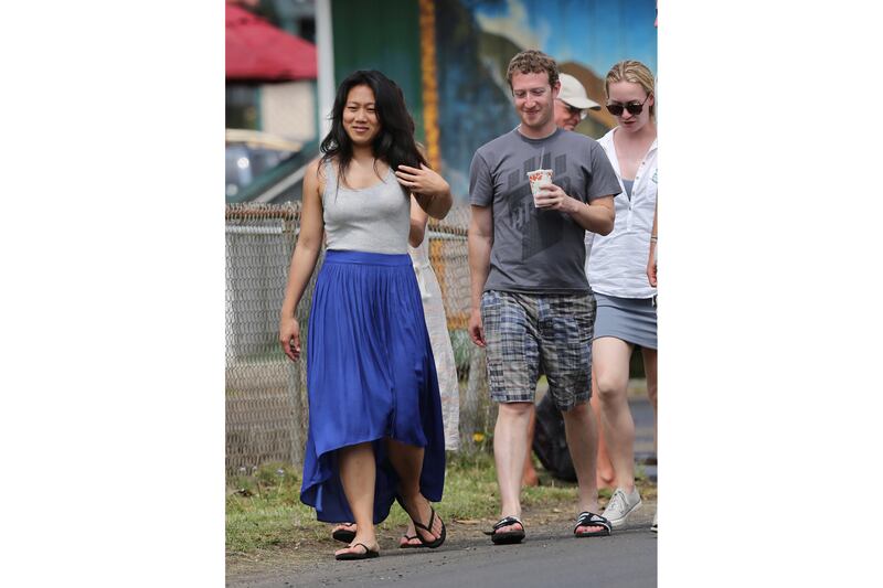 articles/2013/04/24/look-what-mark-zuckerberg-and-priscilla-chan-wore-on-their-hawaiian-vacation/130424-zuckerberg-chan-hawaii-embed-small_fyv64v