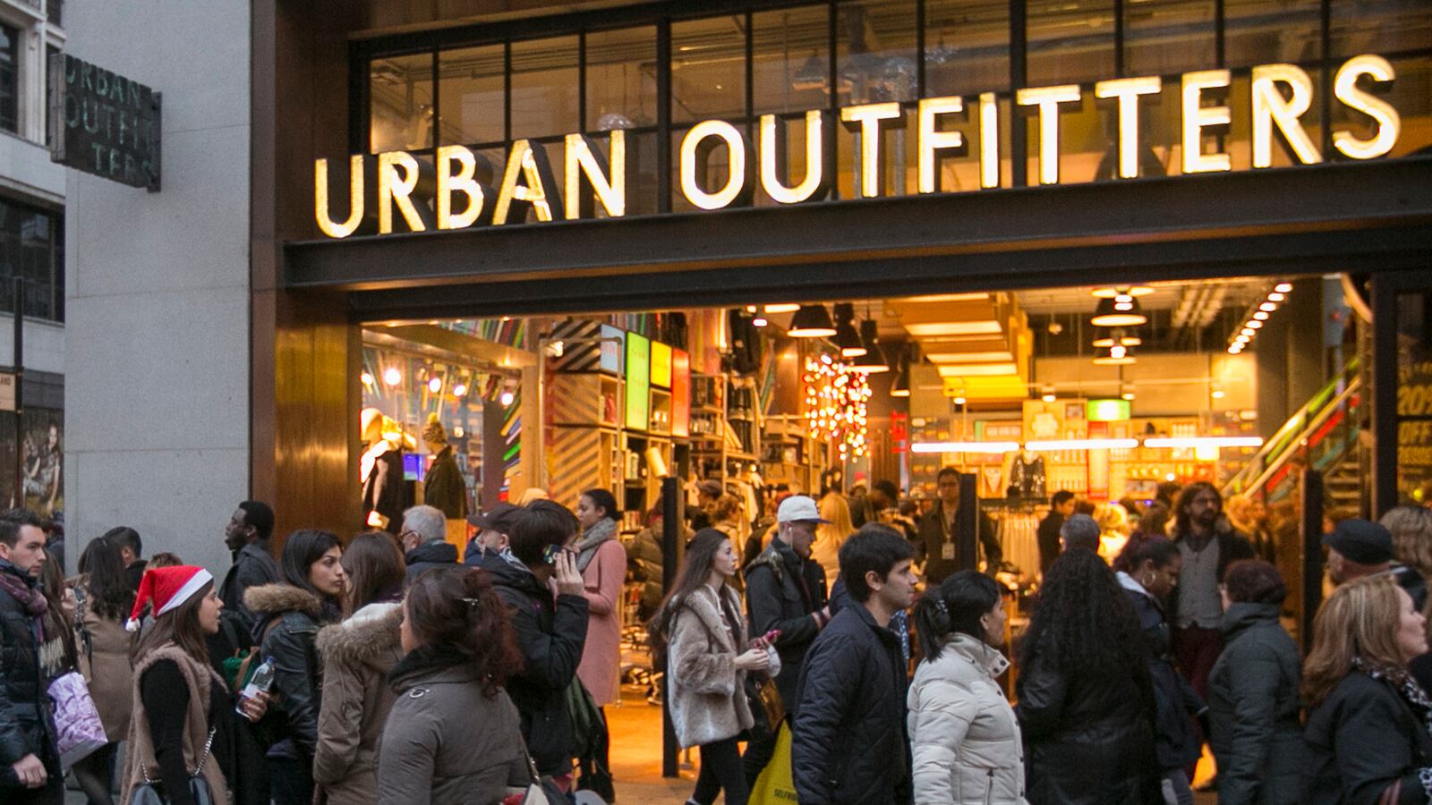 cheats/2014/01/06/urban-outfitters-pulls-shirt-line/140106-urban-outfitters-cheat_bap8ij