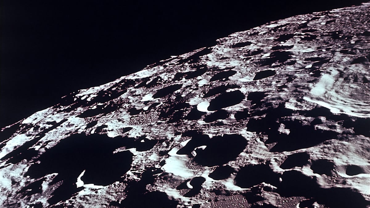 cheats/2011/07/27/1967-spacecraft-possibly-found/moon-cheat_ku7nyo