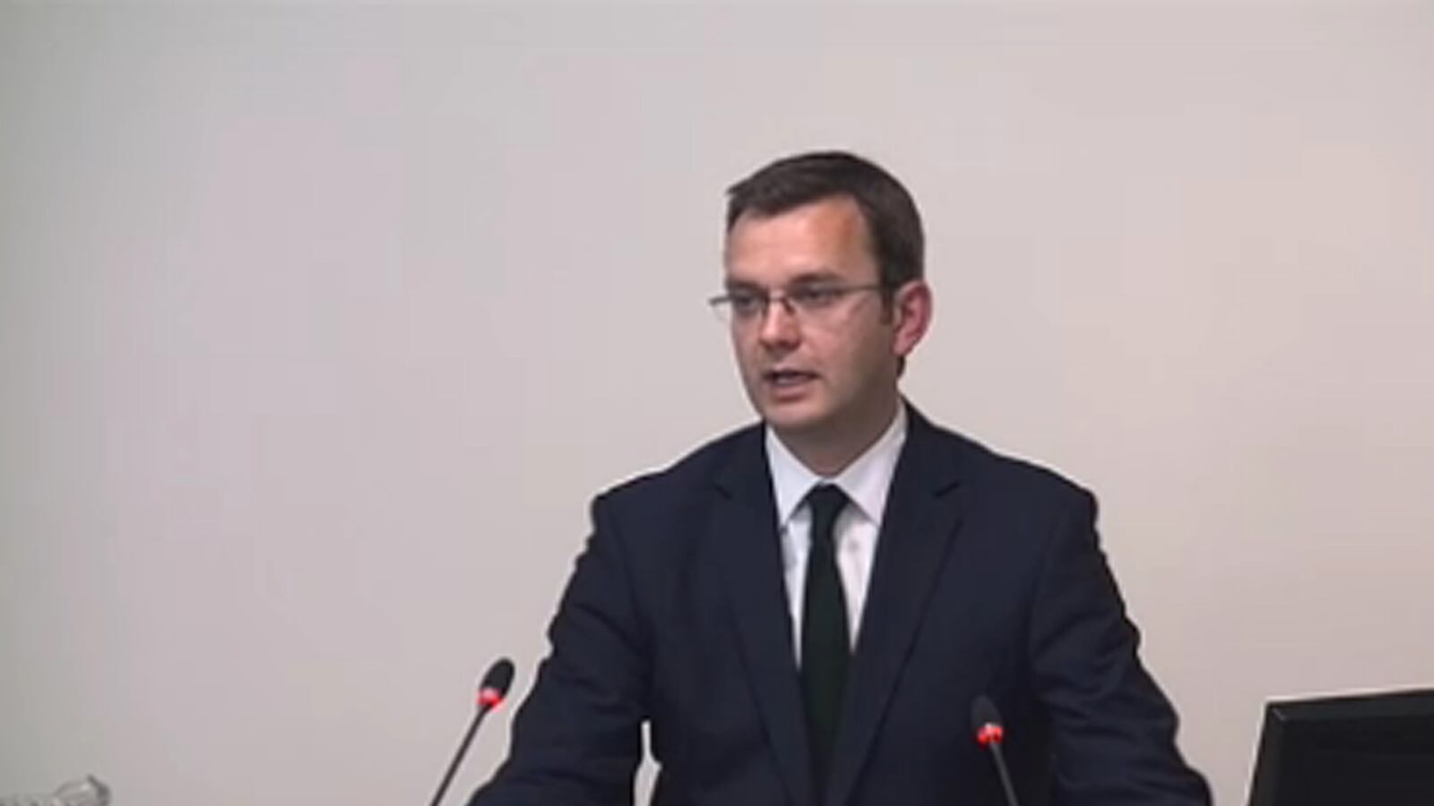 cheats/2012/05/10/former-cameron-aide-takes-stand/coulson-andy-leveson-inquiry-cheat_gfrsi1