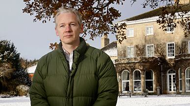 cheats/2010/12/26/assange-signs-15m-book-deal/assange-payday_odrwoy