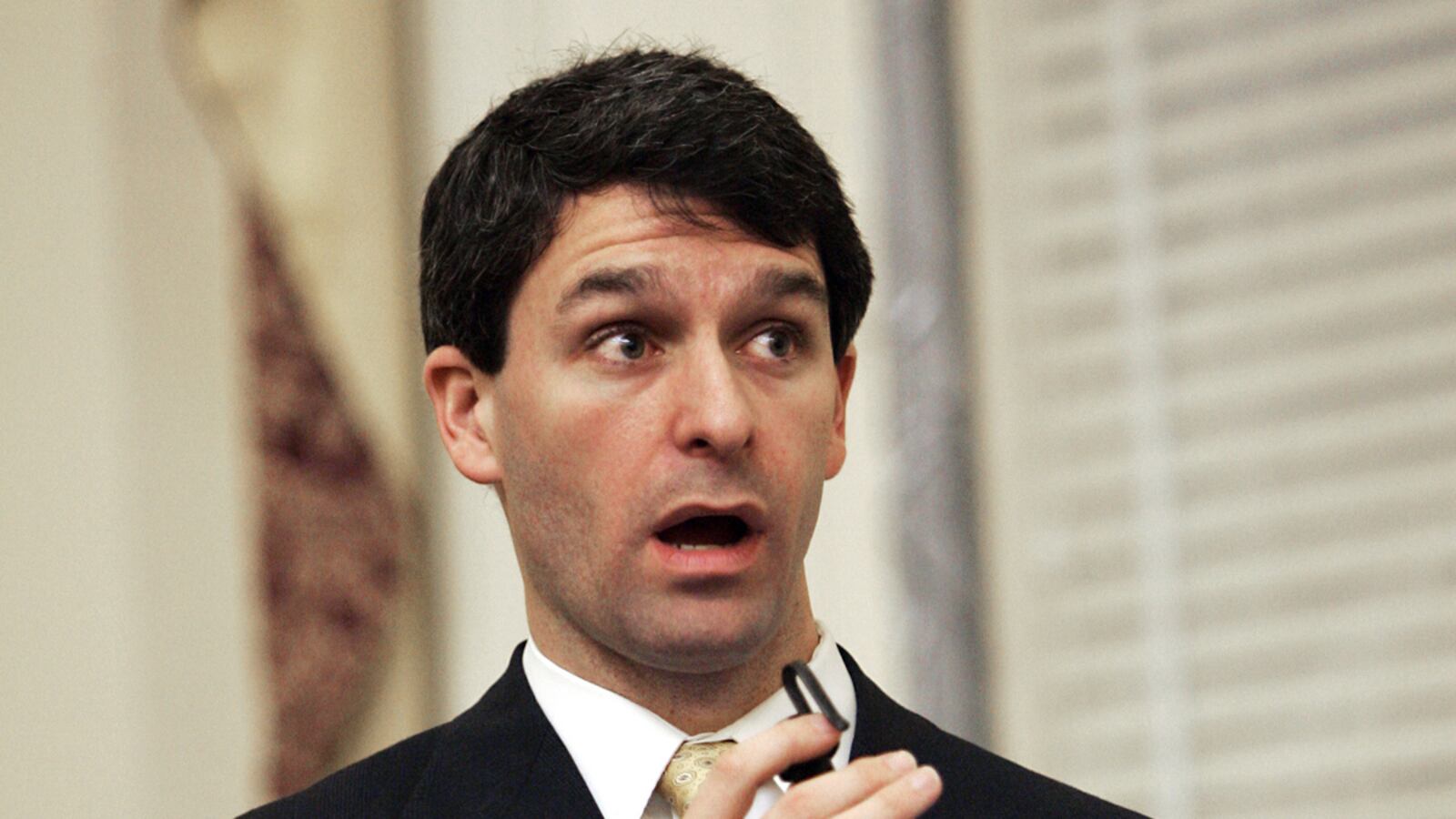cheats/2013/07/18/disclosure-investigation-clears-cuccinelli/Cuccinelli-speech-tease_wgpx8q