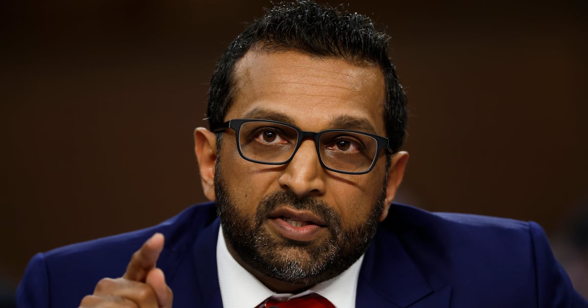 FBI-Lakai bricht zusammen, als er Keystone Kashs ...