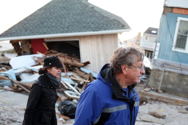 articles/2013/01/04/residents-fume-over-long-wait-for-hurricane-sandy-aid/freedlander-crocker-sandy-relief-tease-embed_d2sysp