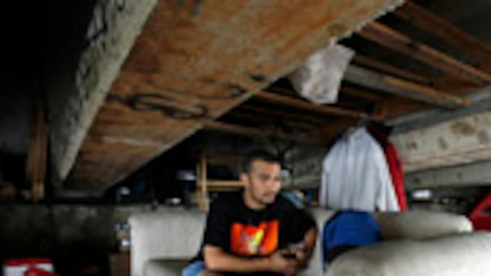 articles/2009/09/04/stimulus-dollars-for-sex-offenders/miami-sex-offenders-bridge_47046_w8bu8g