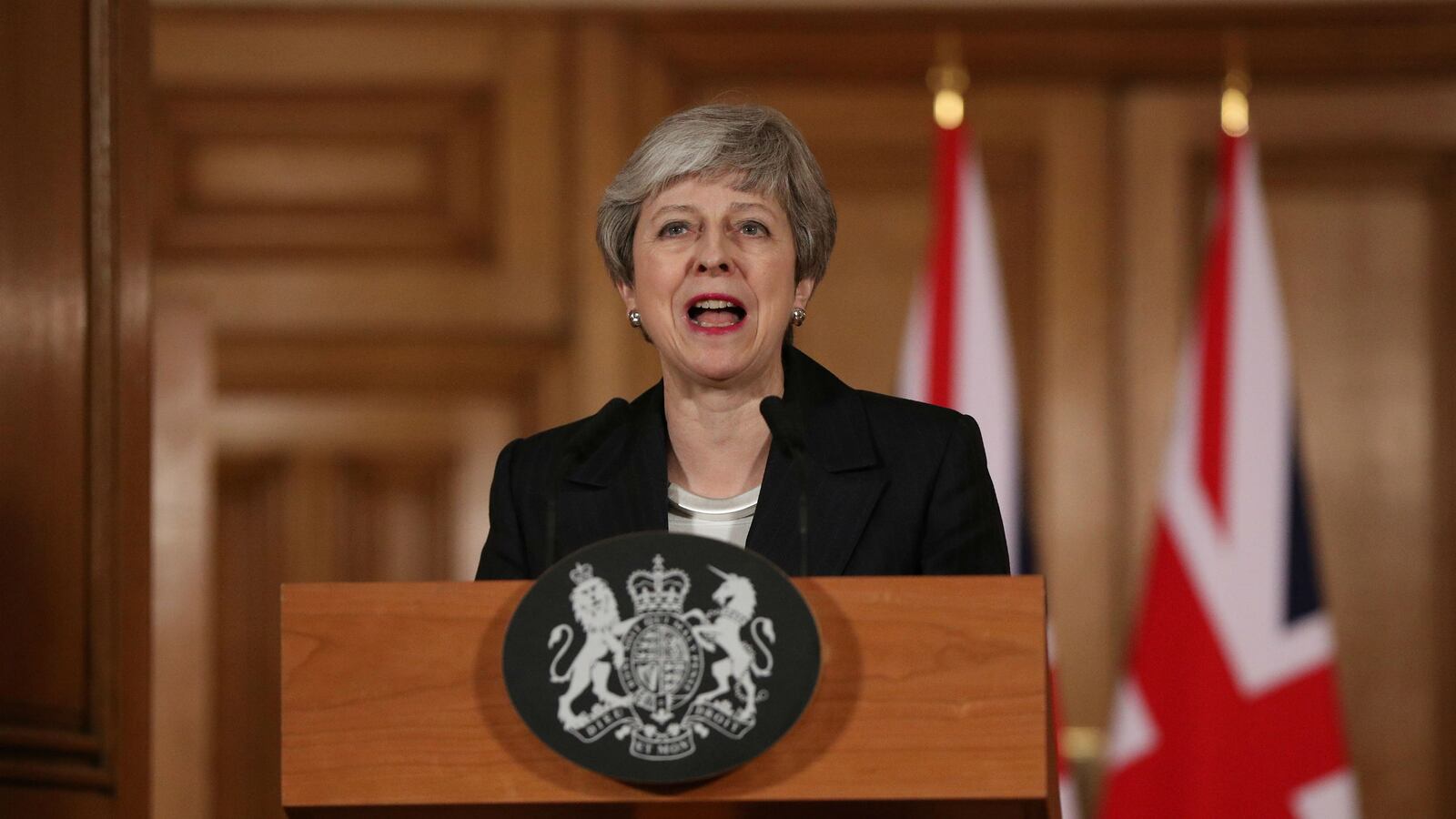 190402-MayCheat_es2hhg