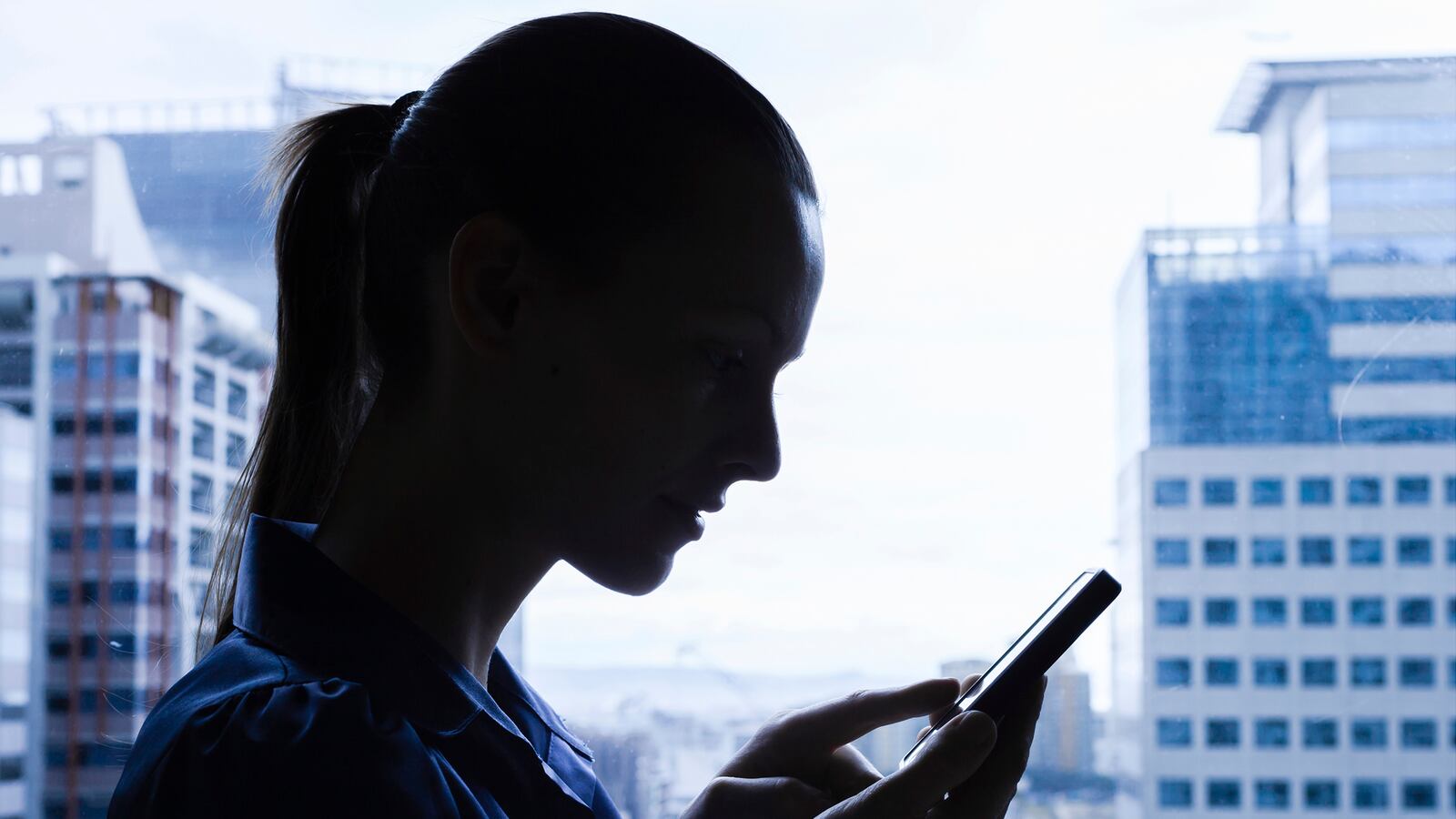 articles/2016/05/27/how-to-stop-your-cell-phone-from-killing-you/160527-allen-cellphones-tease_h3rivo